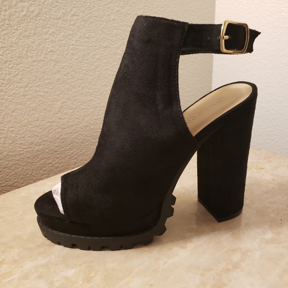 Suede open toe high heels👠